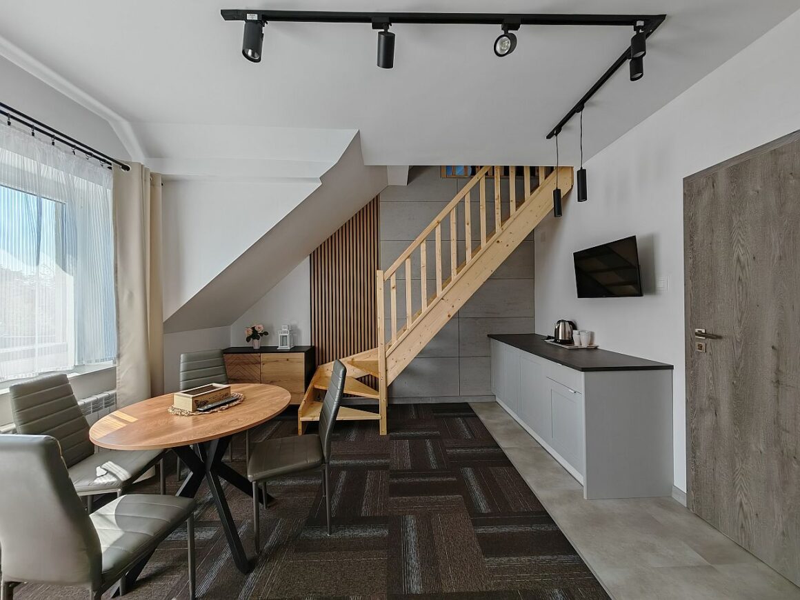 Studio 4 -6 osobowe nr 8